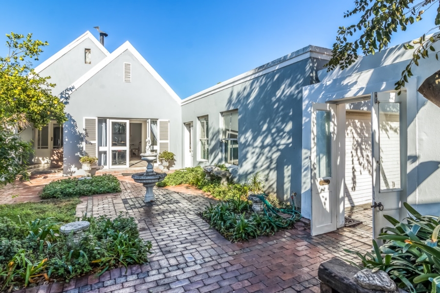 4 Bedroom Property for Sale in Zevendal Western Cape